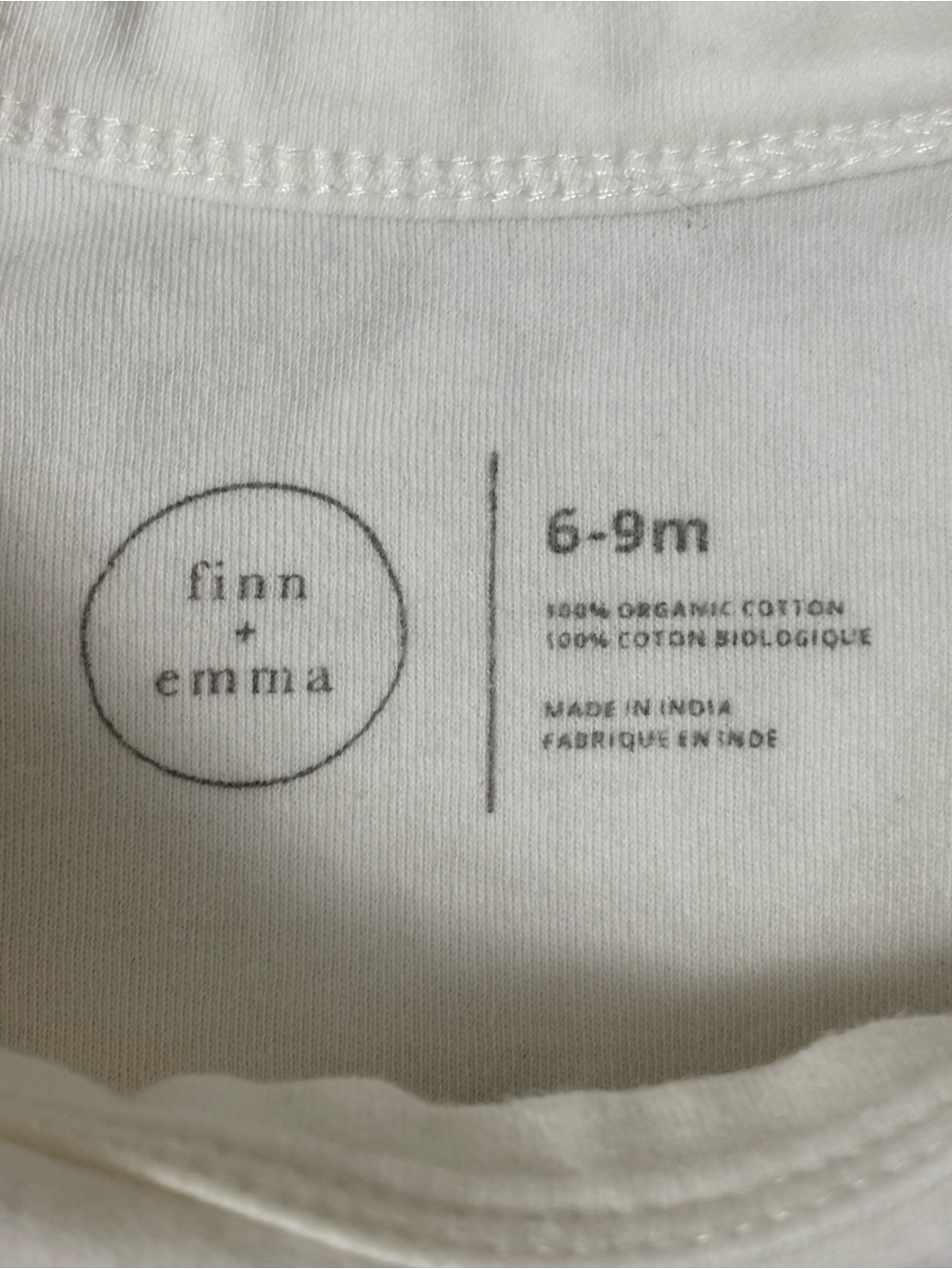🎉(6-9m) Finn + Emma “I Love Mom” Onesie - Picture 4 of 4